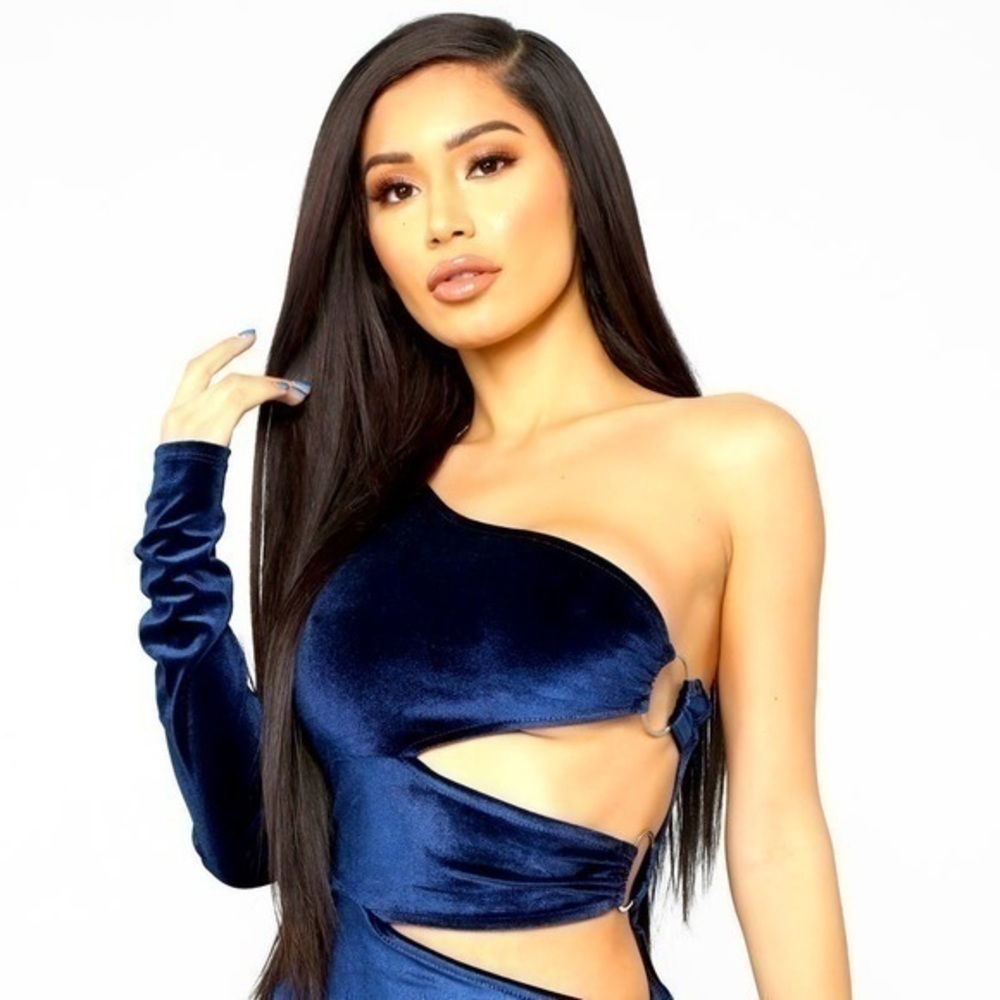 Sexy Blue velvet Maxi - Picture 2 of 8